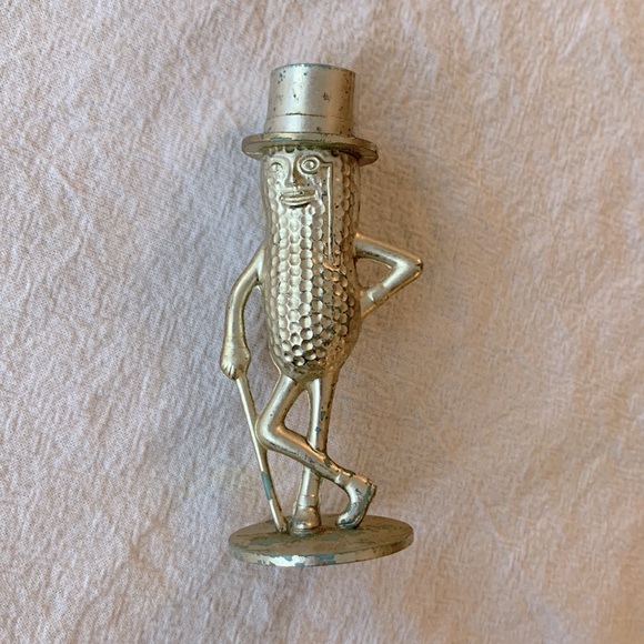 Vintage Mr Peanut Salt/Pepper Shaker - Picture 2 of 6